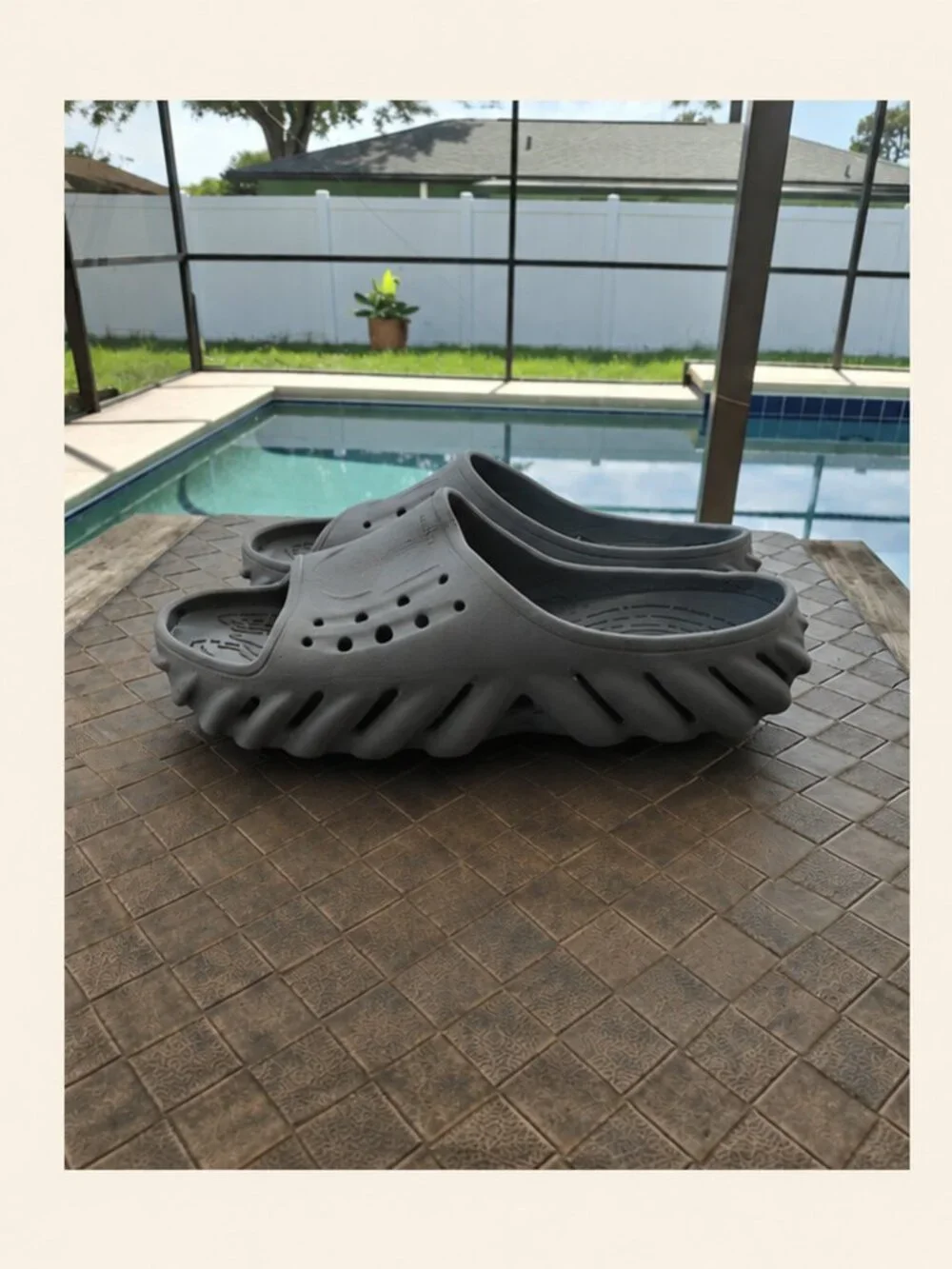 Crocs Echo Slide Gray M8 W10 Comfort Clogs Sandals Unisex Lightweight